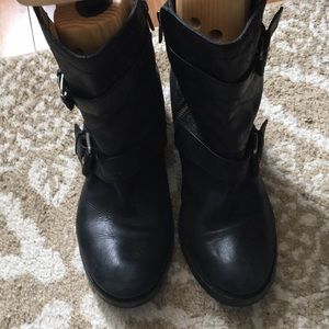 Size 10 leather,lucky brand,black boots.